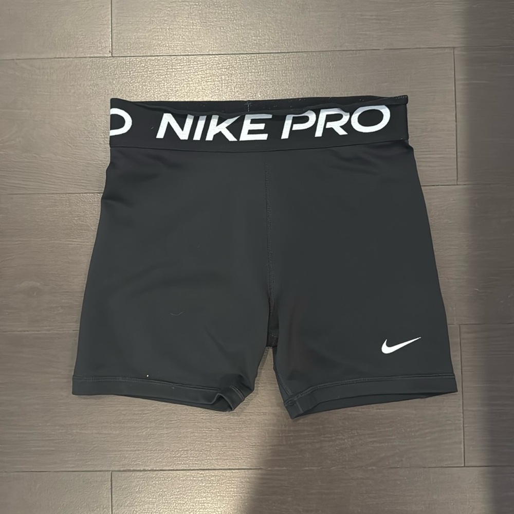 Girls Nike pro dry fit biker shorts
